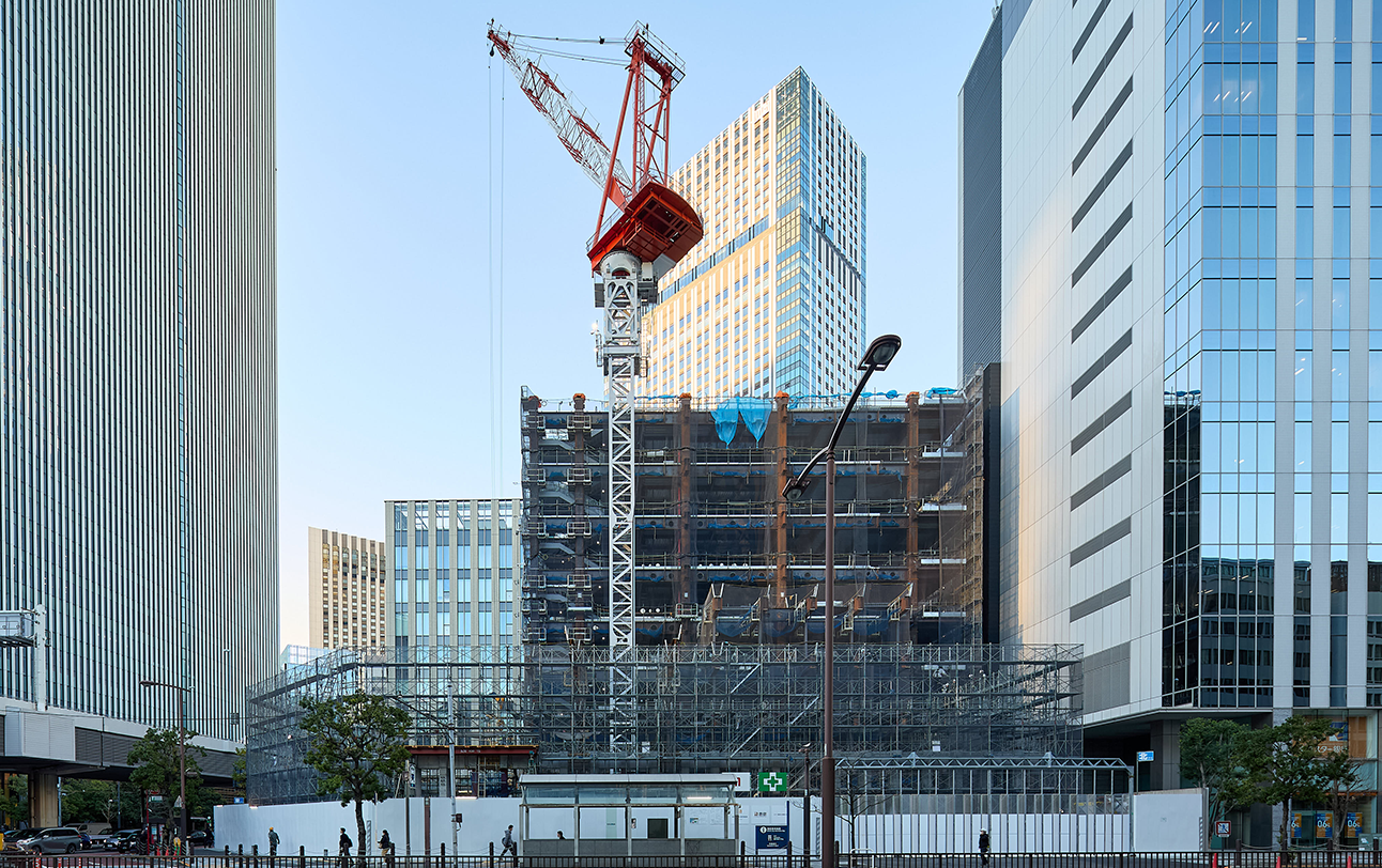 Once the steel frame emerged above ground, it quickly began to rise.